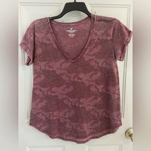 American Eagle camo T-shirt size small